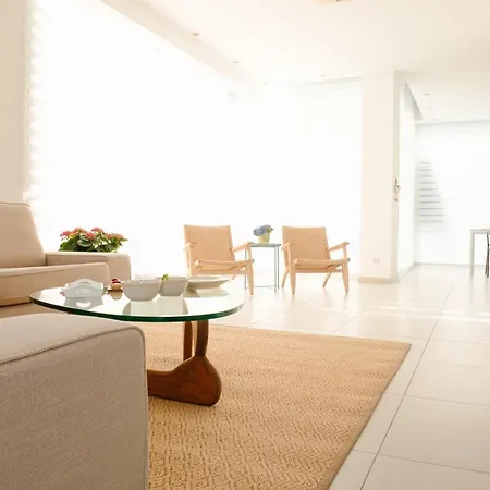 别墅 Touch Blue Residences 拉纳卡